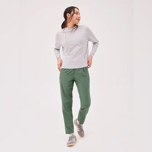 Outdoor Voices Zephyr Pants in Laurel Wreath, Size S